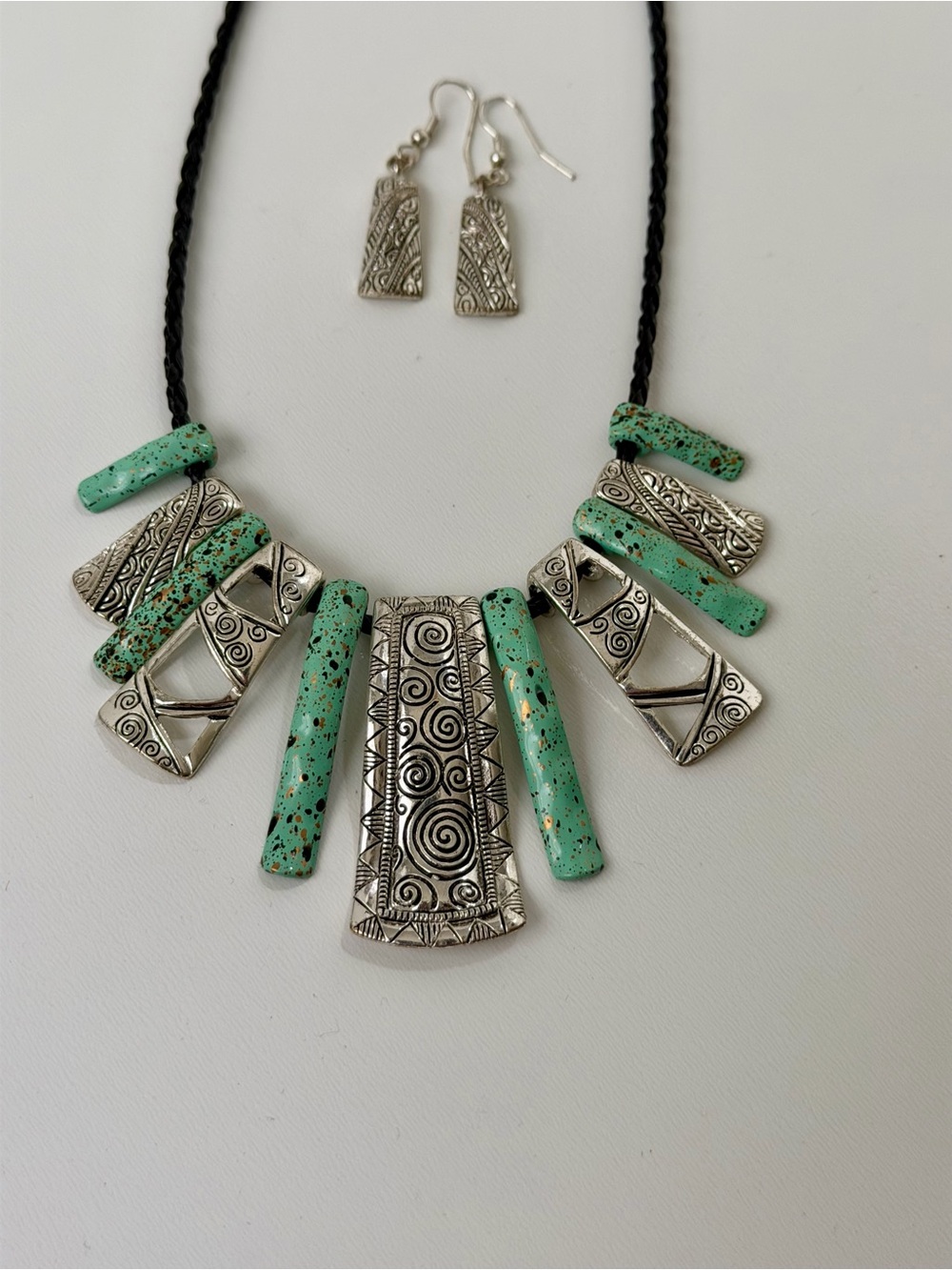 Silver Tone Jewelry Set Necklace &  Earrings Boho Pendant Turquoise  Speckle - Picture 3 of 5